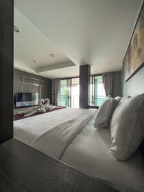 Cliff Lanta Suite