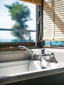 Cliff Lanta Suite