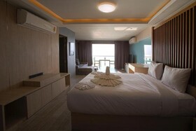 Cliff Lanta Suite