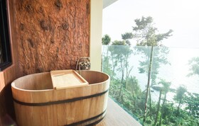 Cliff Lanta Suite