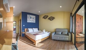 Cliff Lanta Suite