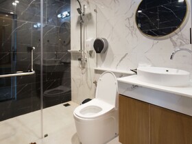 Cliff Lanta Suite