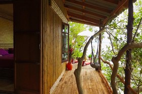 Deep House Seaview