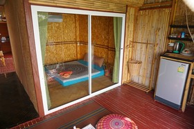 Deep House Seaview