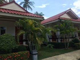 Hana Lanta Resort
