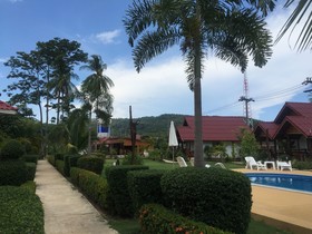 Hana Lanta Resort