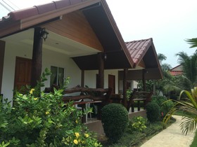 Hana Lanta Resort