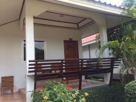 Hana Lanta Resort