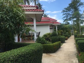 Hana Lanta Resort