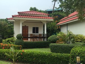 Hana Lanta Resort