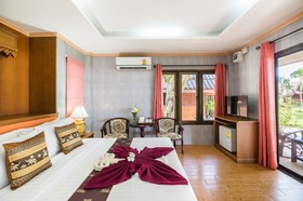 Kaw Kwang Beach Resort