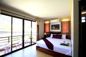 Lanta at Home