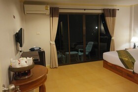 Lanta at Home