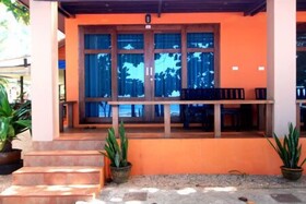 Lanta Bee Garden Resort