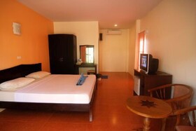 Lanta Bee Garden Resort