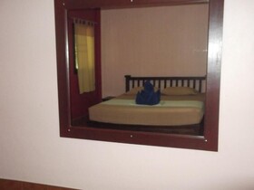 Lanta Bee Garden Resort