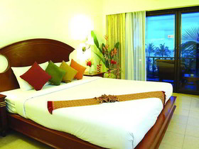 Lanta Casuarina Beach Resort