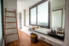 Lanta Corner Resort