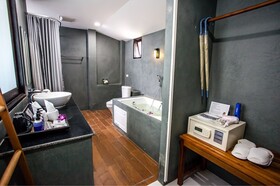 Lanta Corner Resort