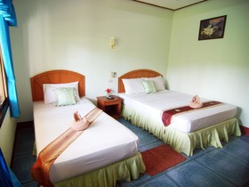 Lanta Emerald Bungalow