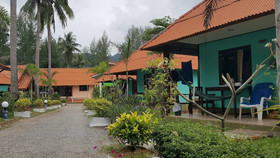 Lanta L.D. Beach Bungalows