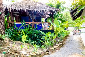 Lanta Lily Resort