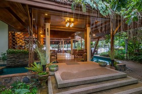 Lanta Miami Resort