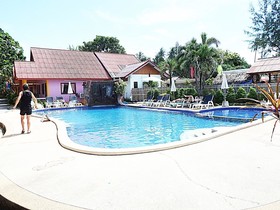 Lanta New Beach Bungalows