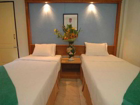 Lanta Nice Beach Resort