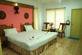 Lanta Palace Resort & Beach Club