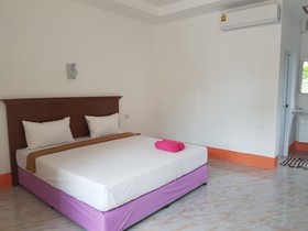 Lanta Paradise Beach Resort