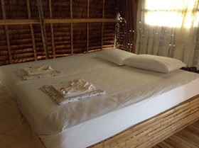 Lanta Riversand Resort