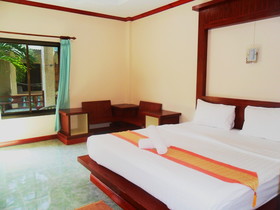 Lanta Riviera Resort