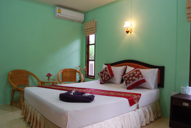 Lanta Riviera Resort