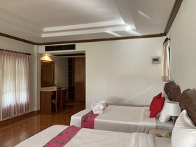 Lanta Village Resort by OYO Rooms