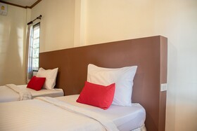 Lanta Village Resort by OYO Rooms