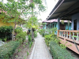 Lanta Villa Resort