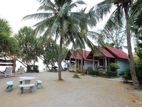 Lanta Villa Resort