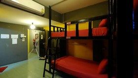 Let It Bee Econo Hostel