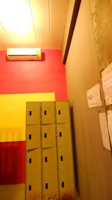 Let It Bee Econo Hostel
