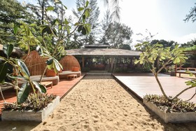Long Beach Chalet