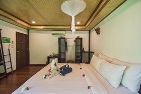 Long Beach Chalet