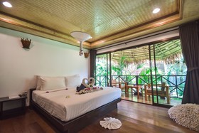 Long Beach Chalet