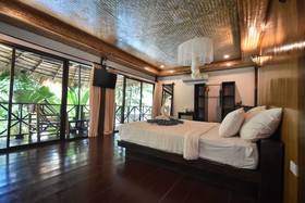 Long Beach Chalet