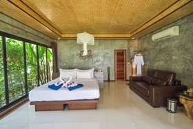 Long Beach Chalet