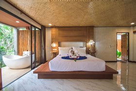 Long Beach Chalet