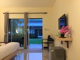Malee Sirin Old Town Resort