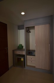 Nakara Long Beach Resort