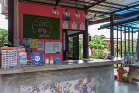 Pinky Bungalow