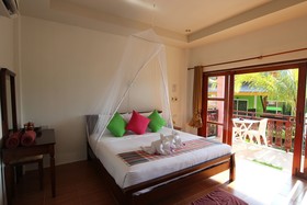 Pinky Bungalow